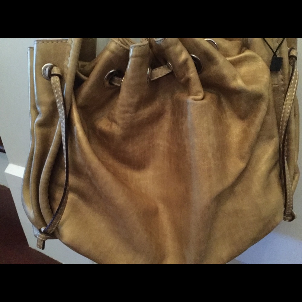 Tentazione Duo Italian leather handbag - Picture 2 of 8